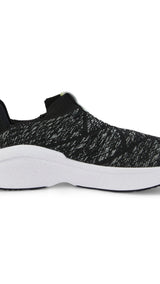 Puma training enlighten shoes in pink - Side View 03