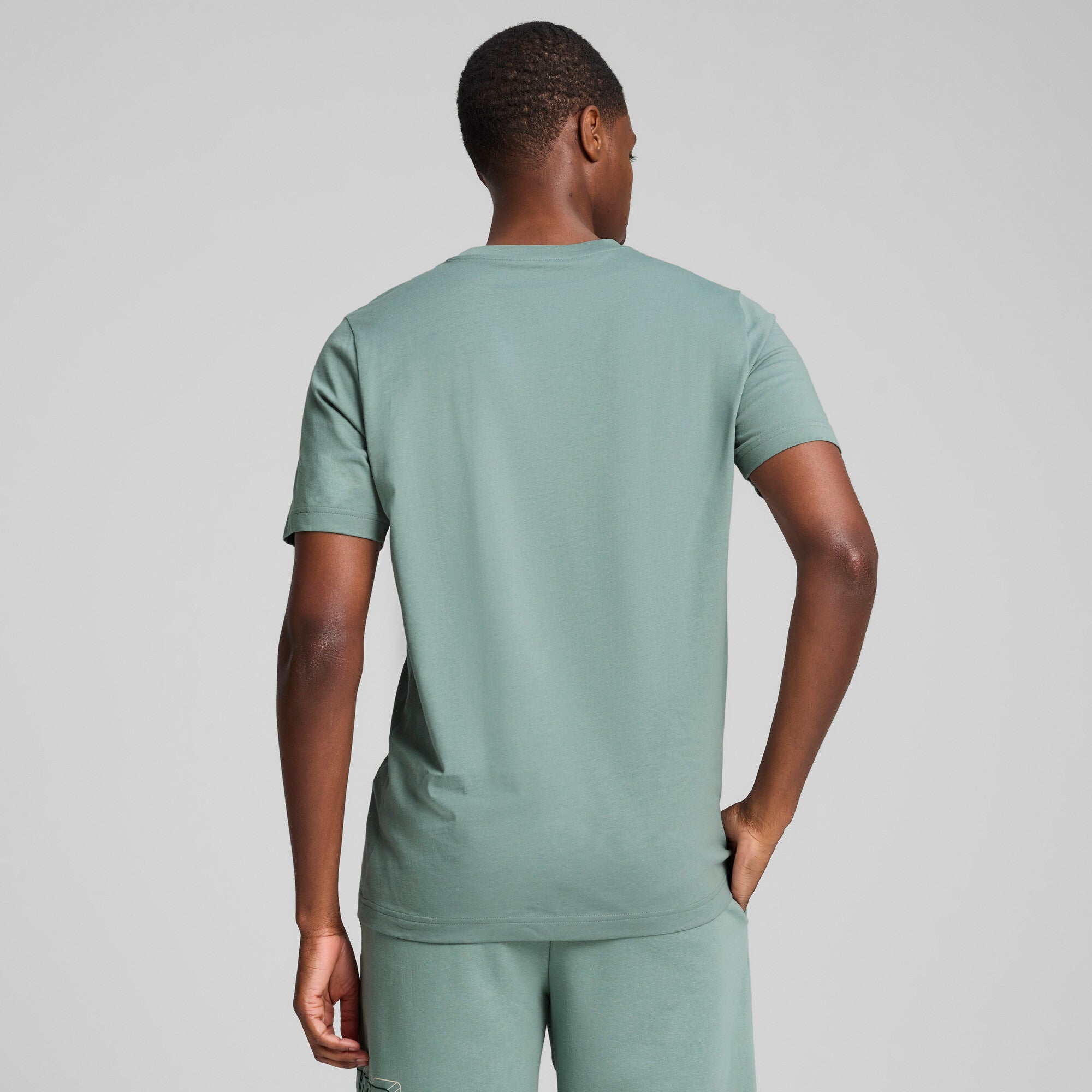 Puma essentials logo lab tee in green moon - Model Shot 02