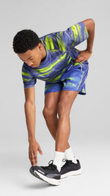 Puma VELOCITY all-over print running tee in blue crystal - Model Shot 03
