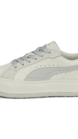 Puma suede mayu first sense sneakers in gray - Side View 01