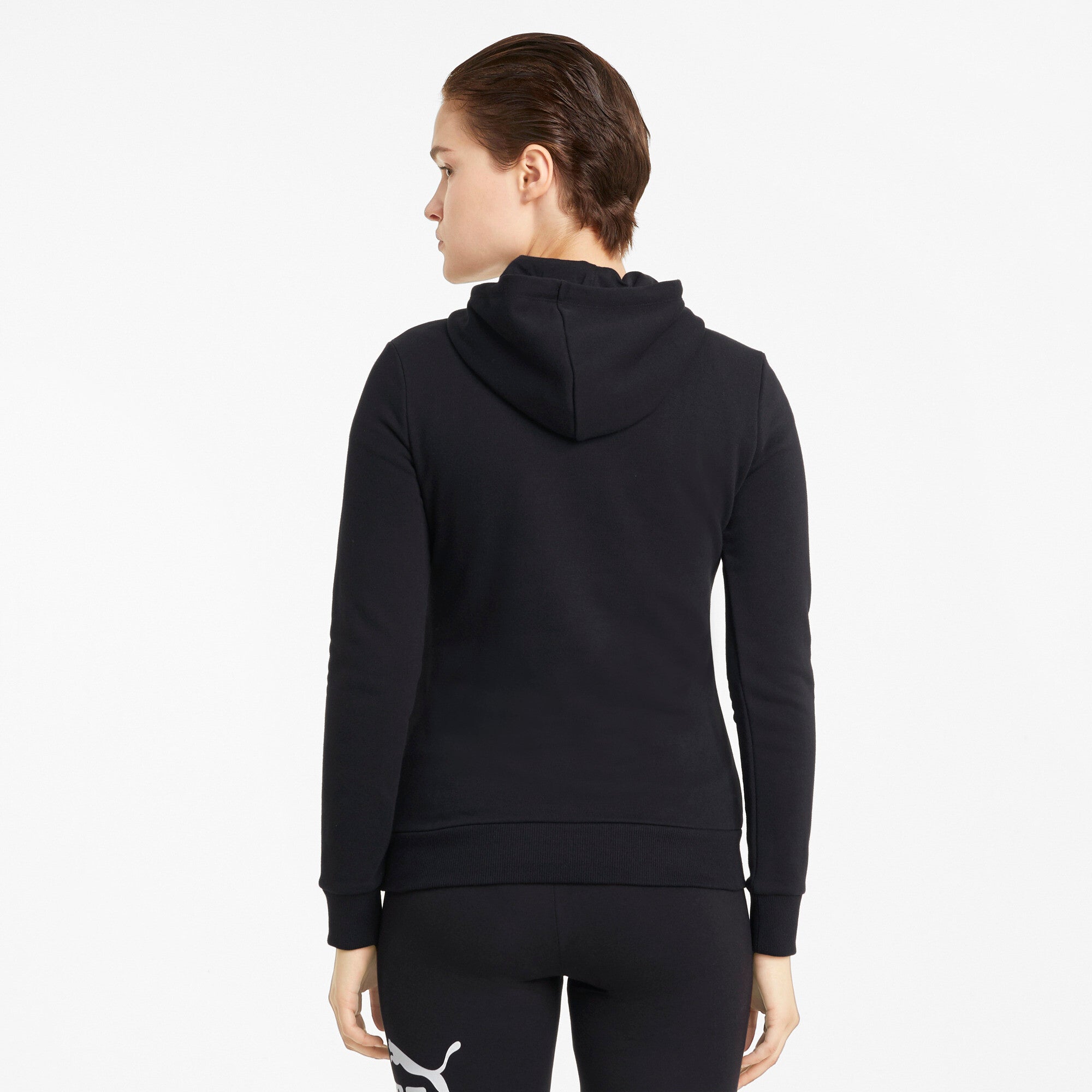 Puma essentials logo hoodie women in black - Model Shot 02