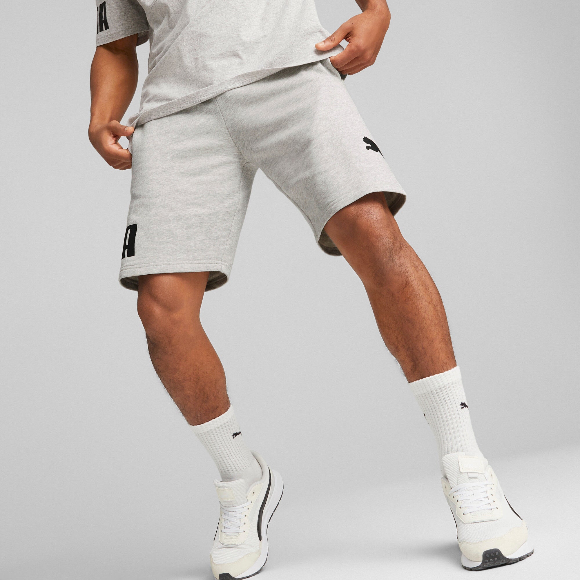 Puma power shorts in gray - Model Shot 01