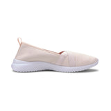 Puma adelina slip-on women's trainers in black - Side View 03