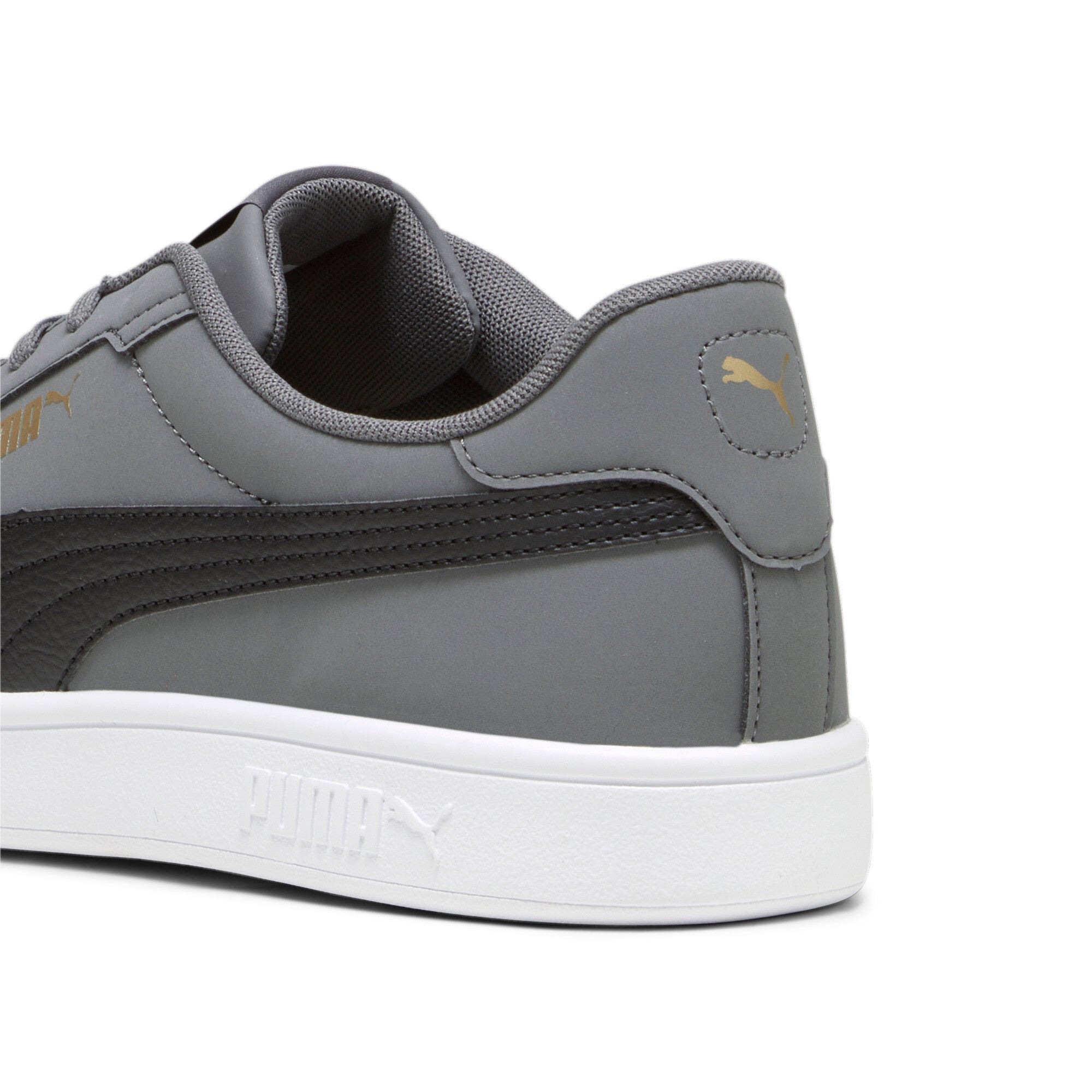 Puma smash 3.0 buck sneakers in black - Back View