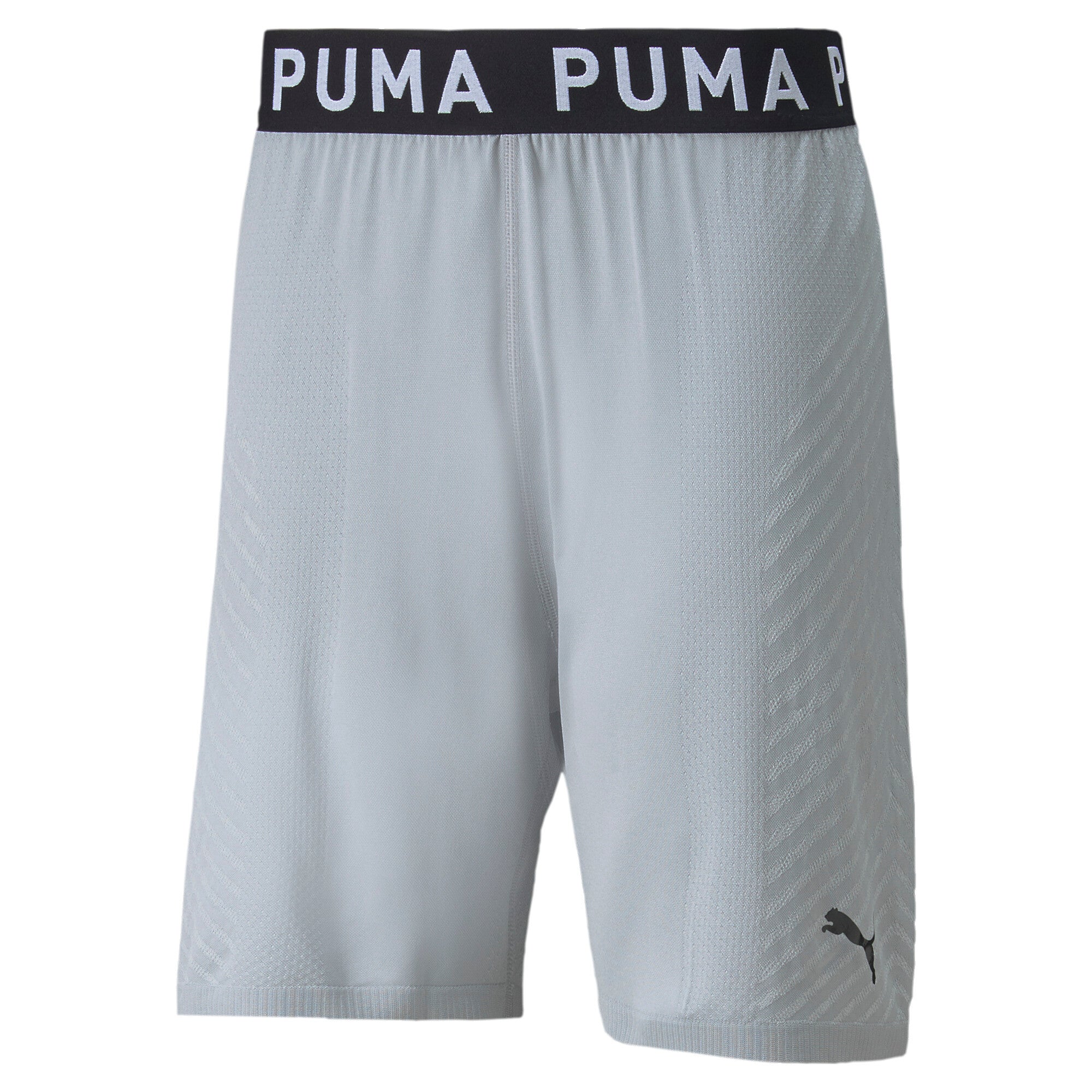 Puma training formknit seamless 7" shorts in black - Front View