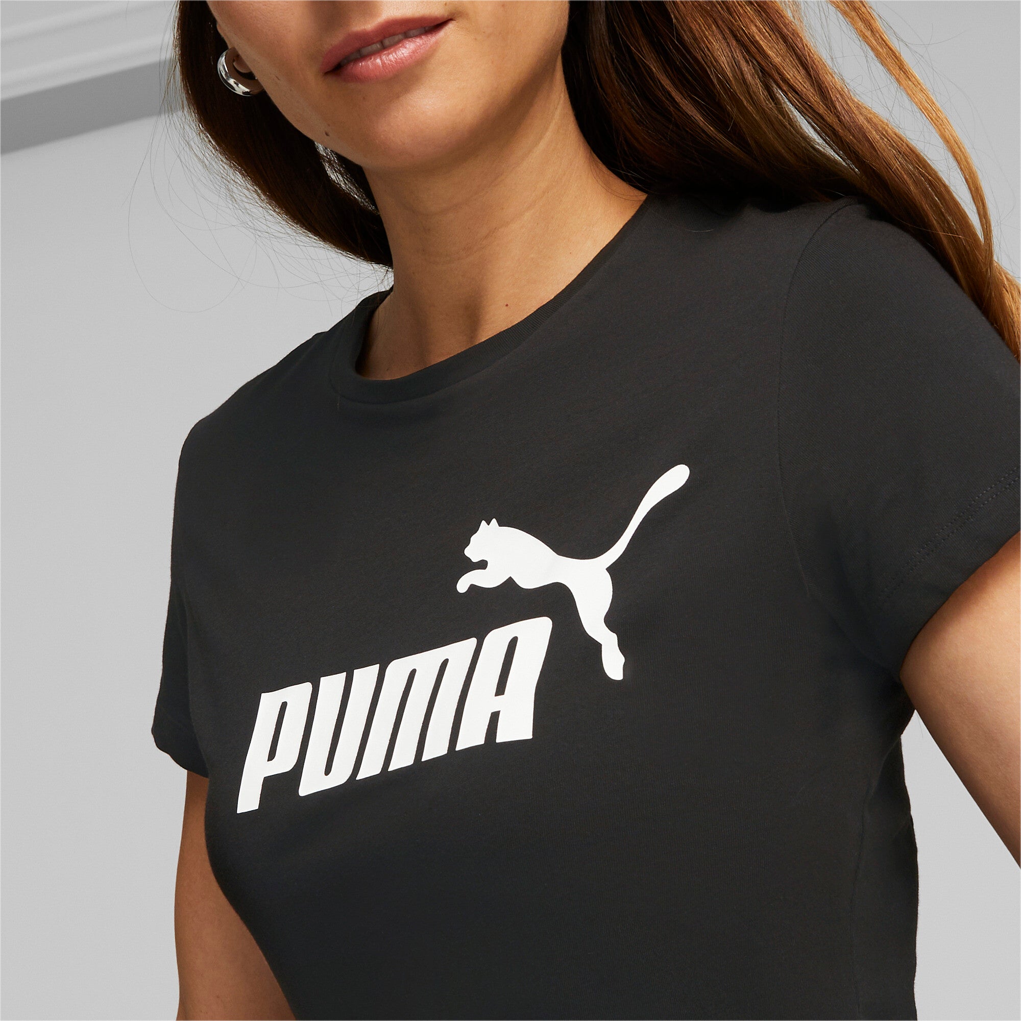 Puma essentials logo tee in black - Model Shot 03