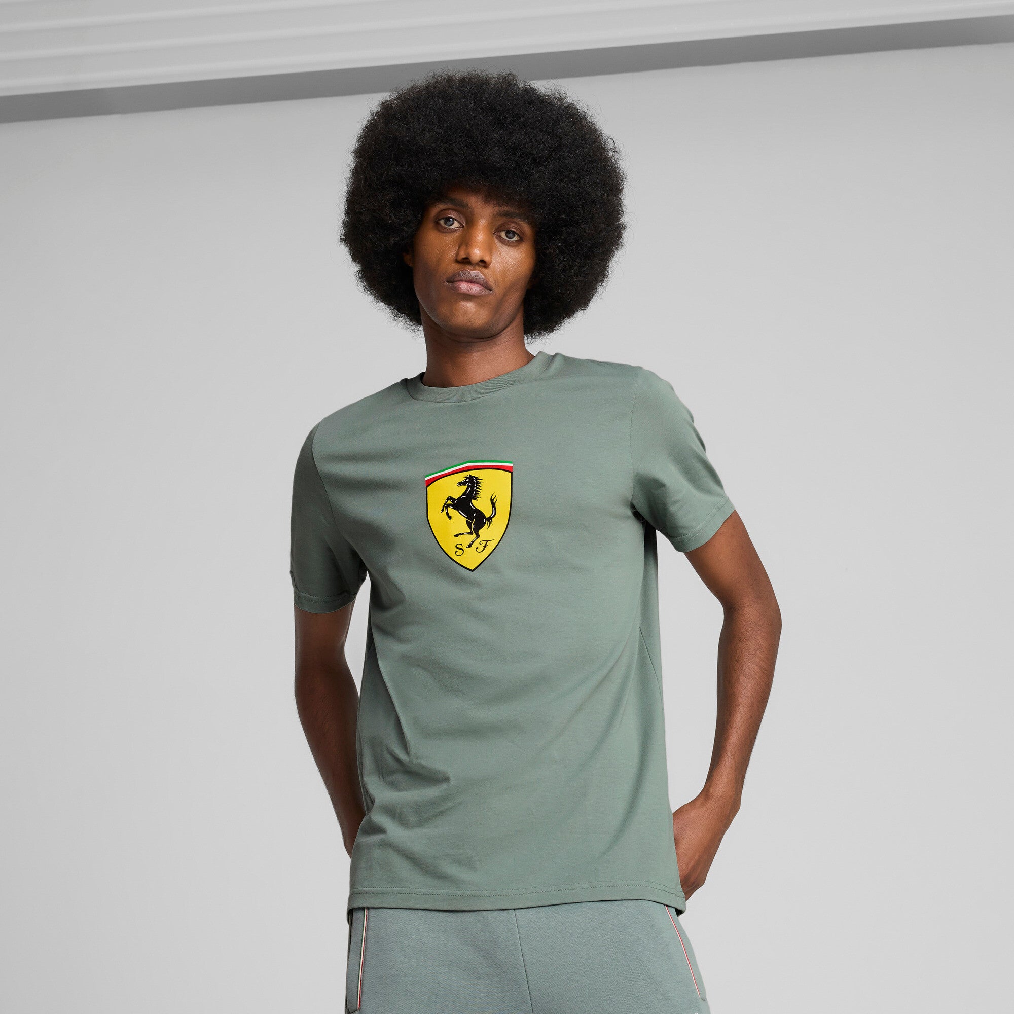 Puma scuderia ferrari hp race coloured big shield tee in black - Model Shot 01