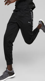 Puma train fit pwrfleece jogger in black - Model Shot 01
