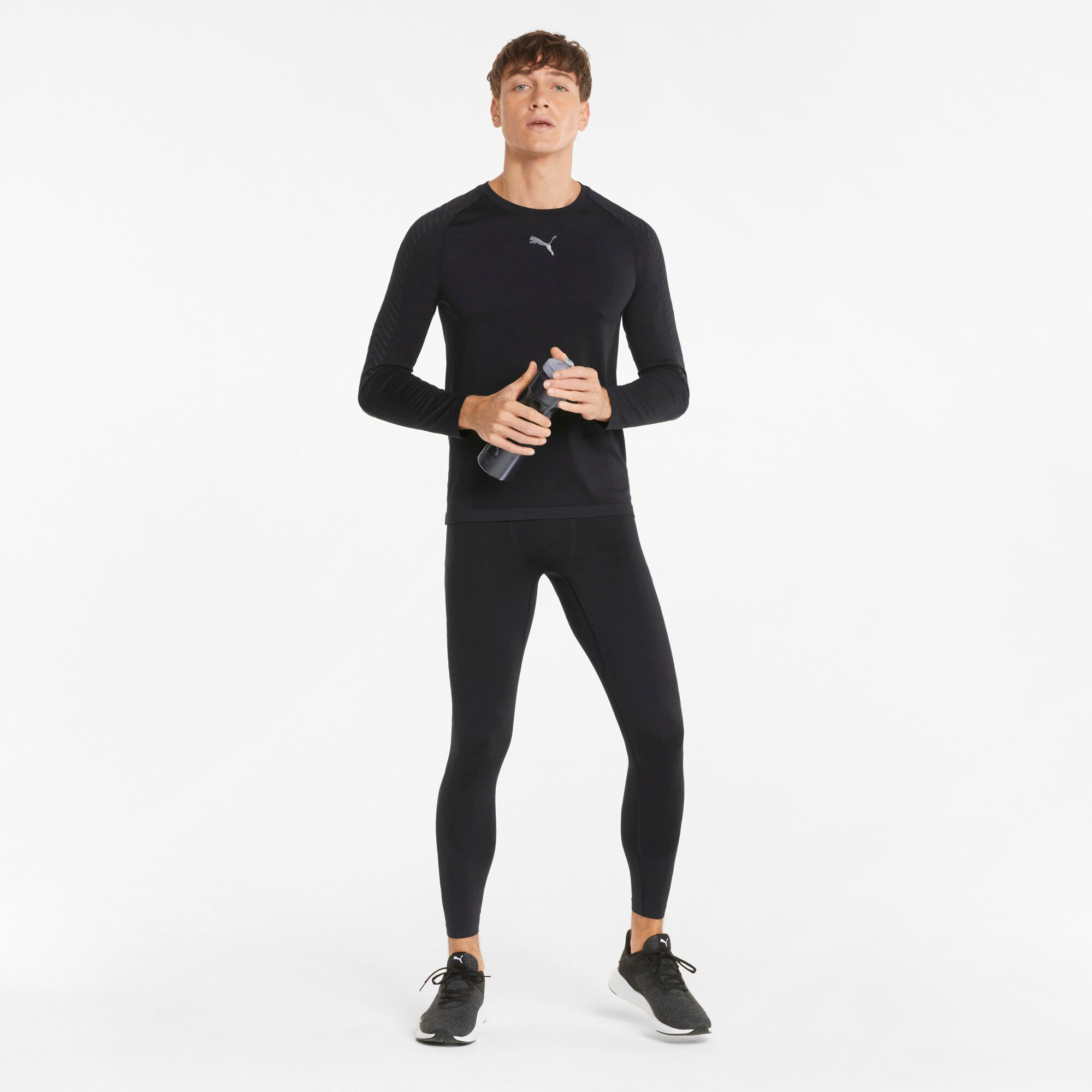 Puma training formknit seamless long tights in black - Model Shot 03
