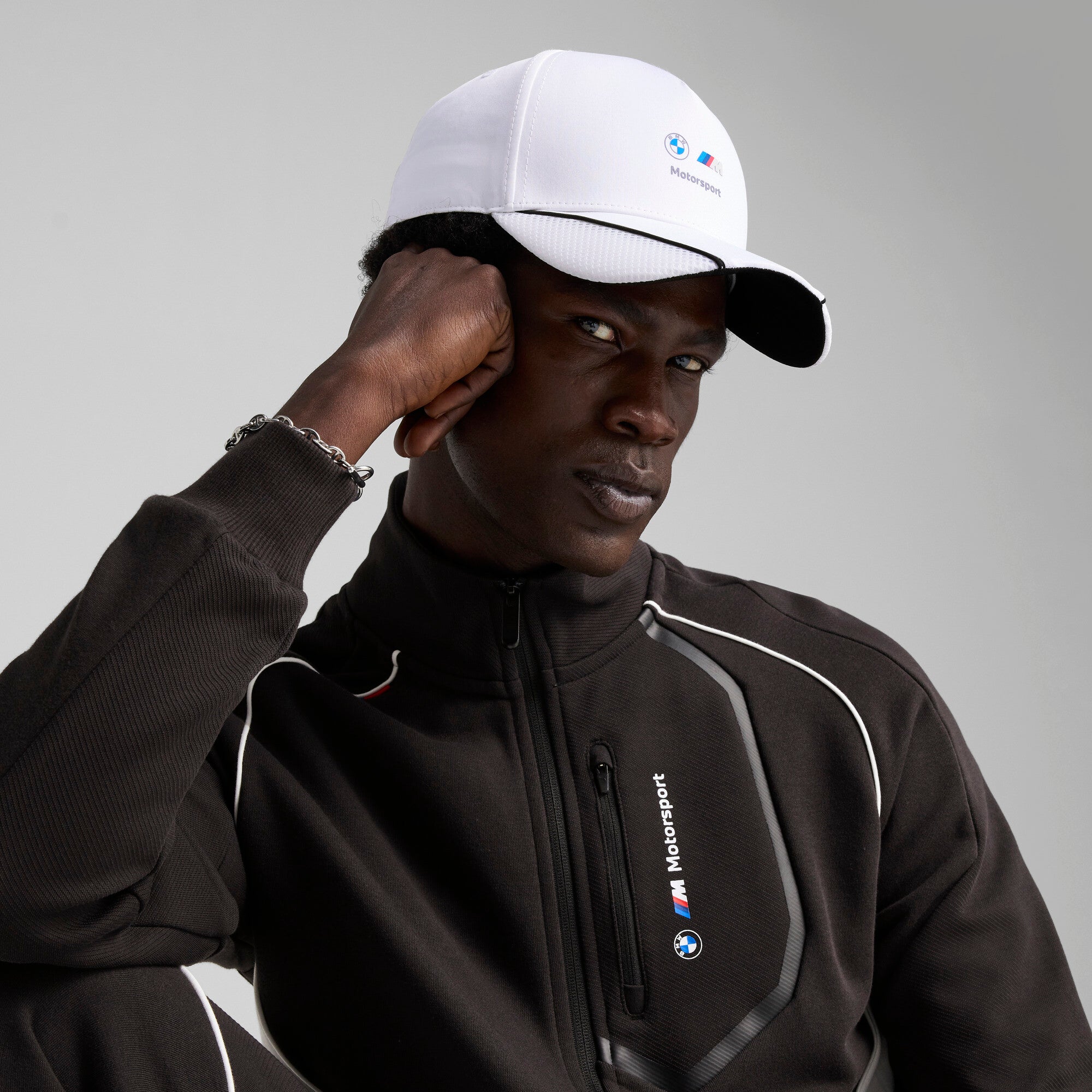 Puma BMW MMS bb cap in white - Model Shot 01