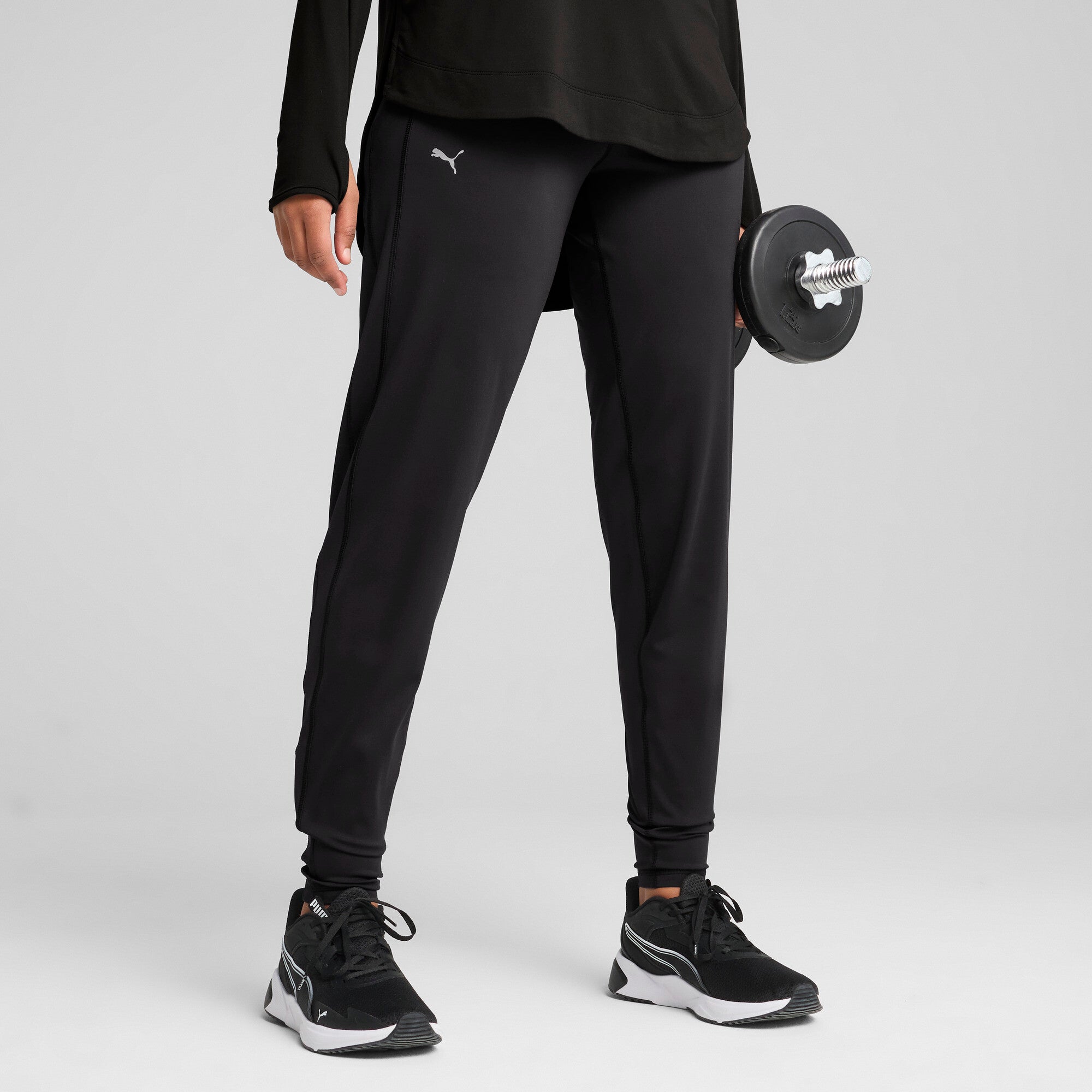 Puma modest joggers in black - Model Shot 01