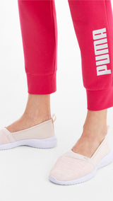 Puma adelina slip-on trainers in black - Model Shot 03