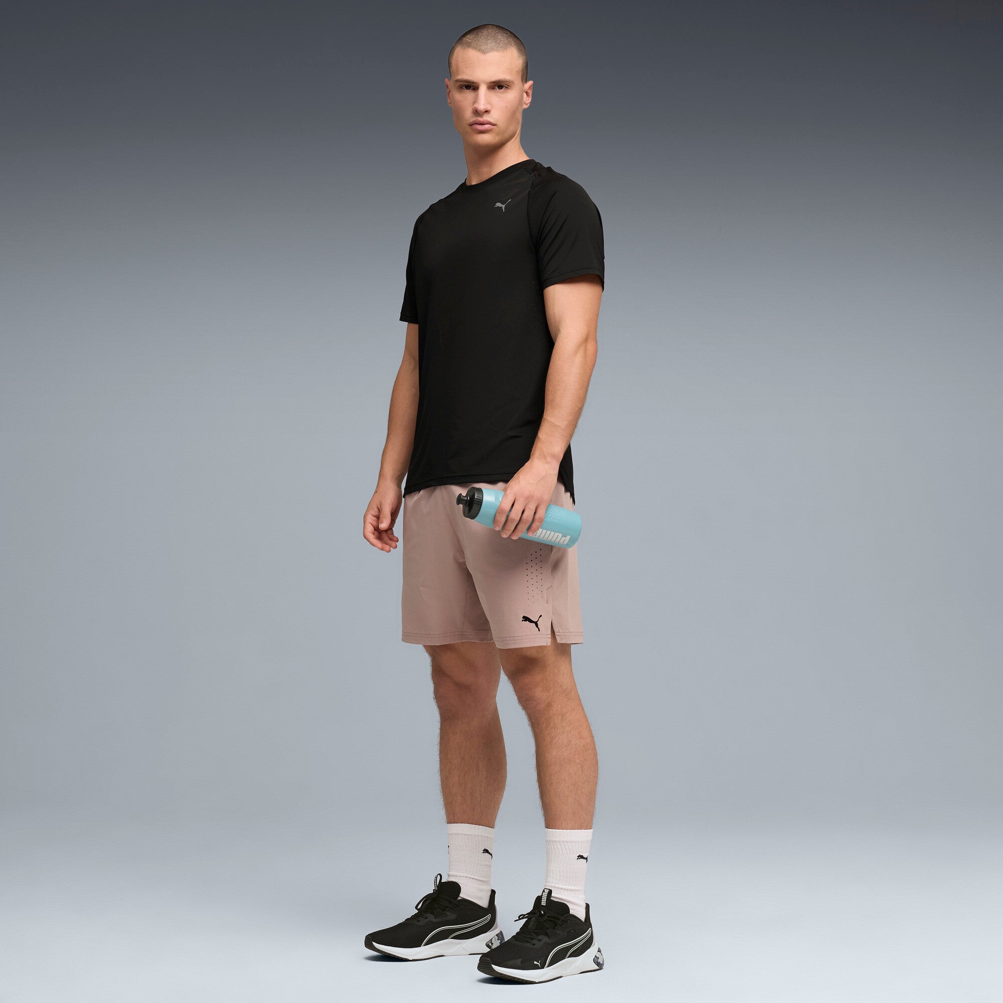 PUMA PWRMODE training tee men in black — model shot 3