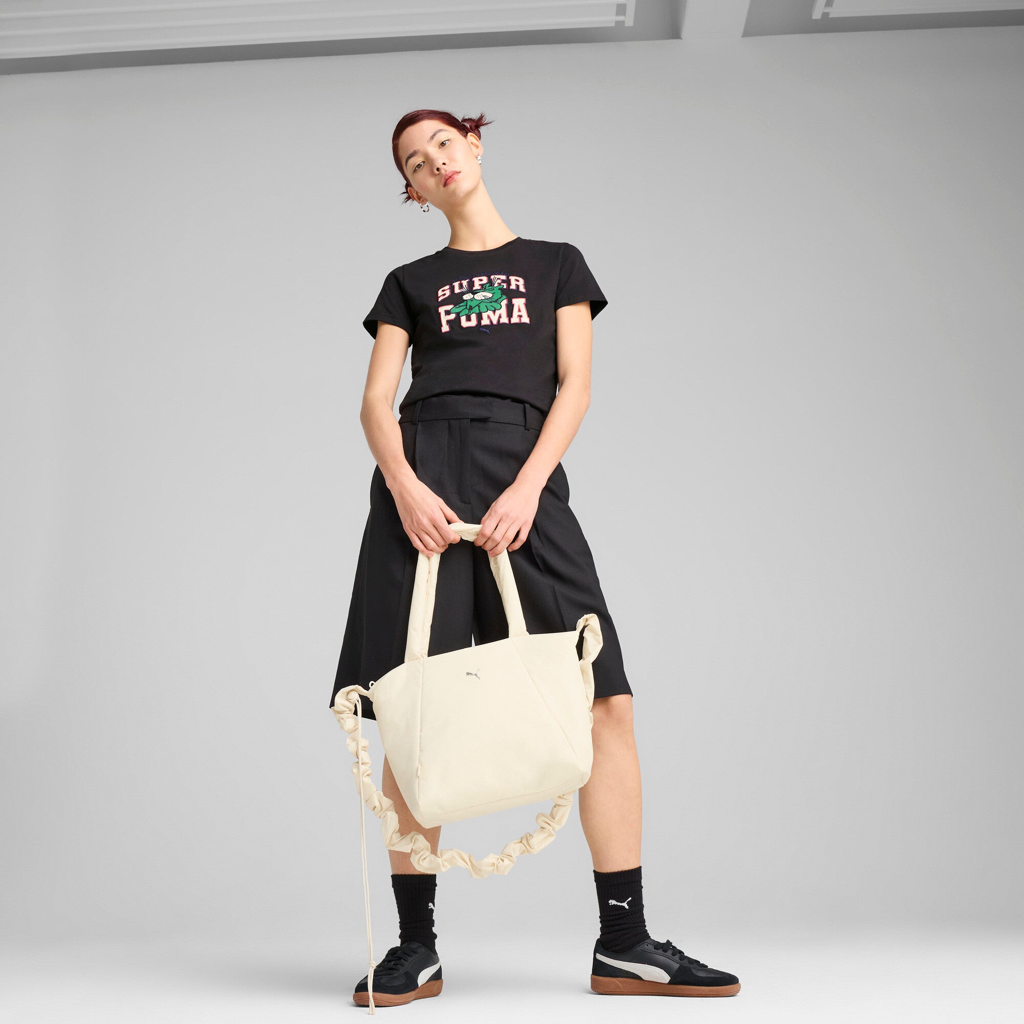 Puma super puma graphics tee in black - Model Shot 03