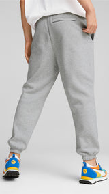 Puma classics sweatpants in gray - Model Shot 02