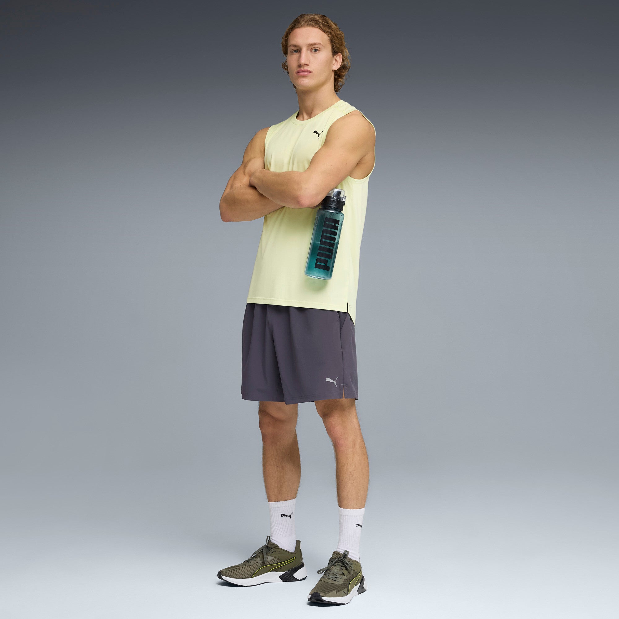 PUMA PWRTRAIN training tank men in apple spritz — model shot 3