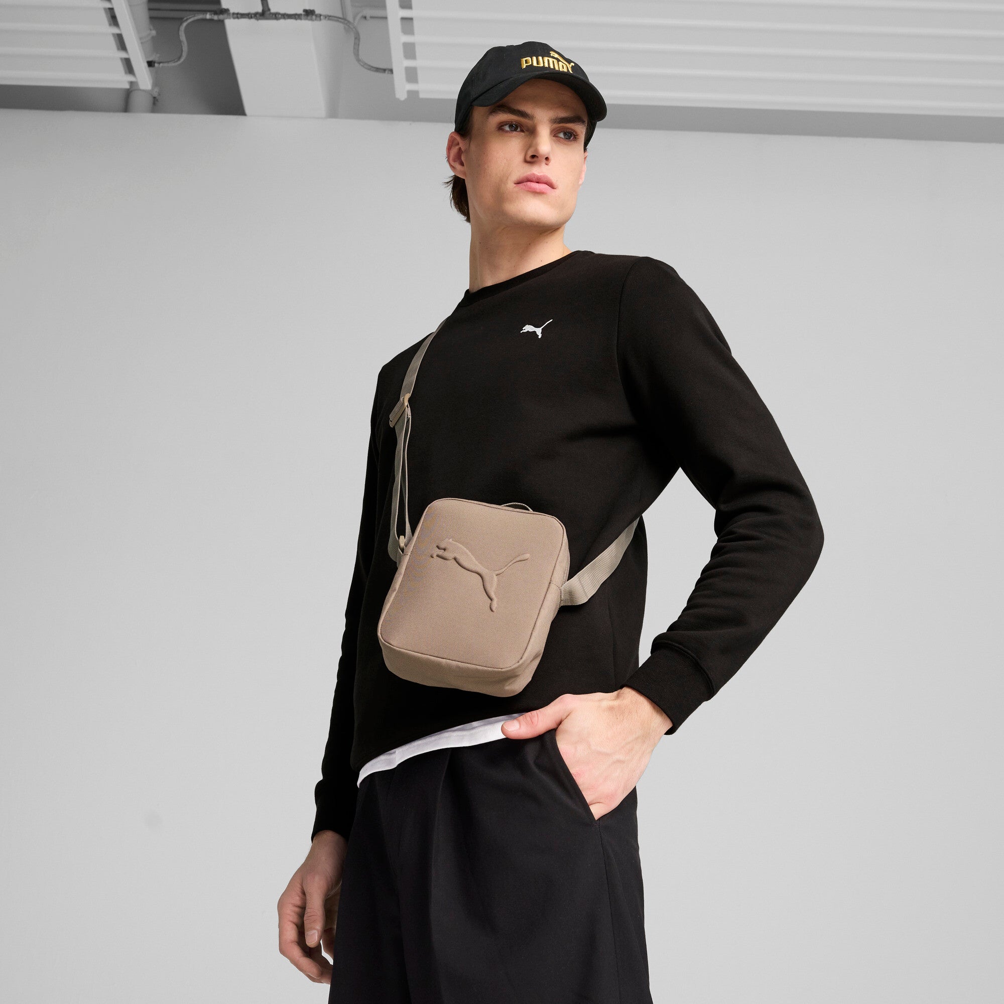 Puma buzz portable totally taupe in totally taupe - Model Shot 01
