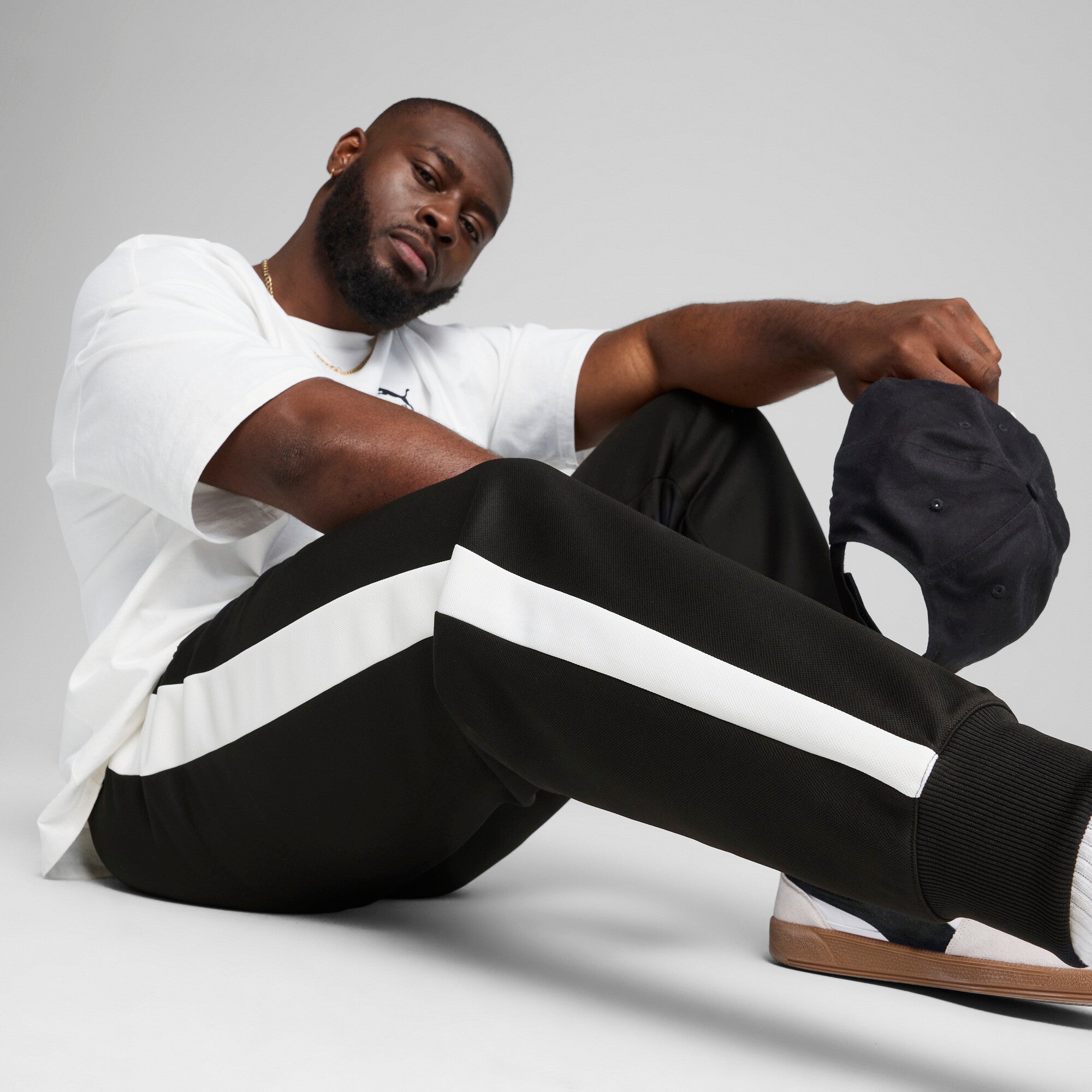 Puma T7 always on track pants in black - Model Shot 02