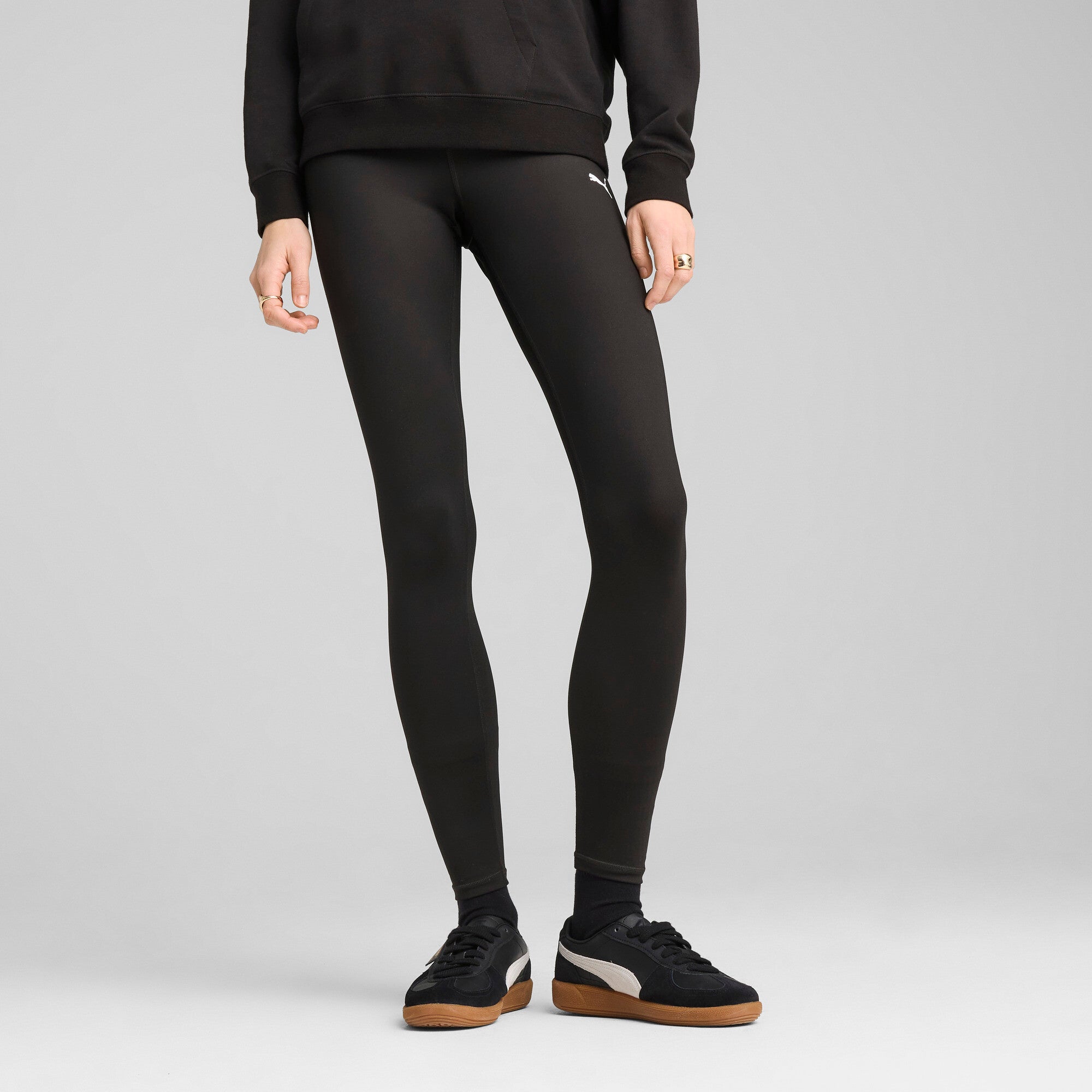 Puma essentials poly tights in black - Model Shot 01