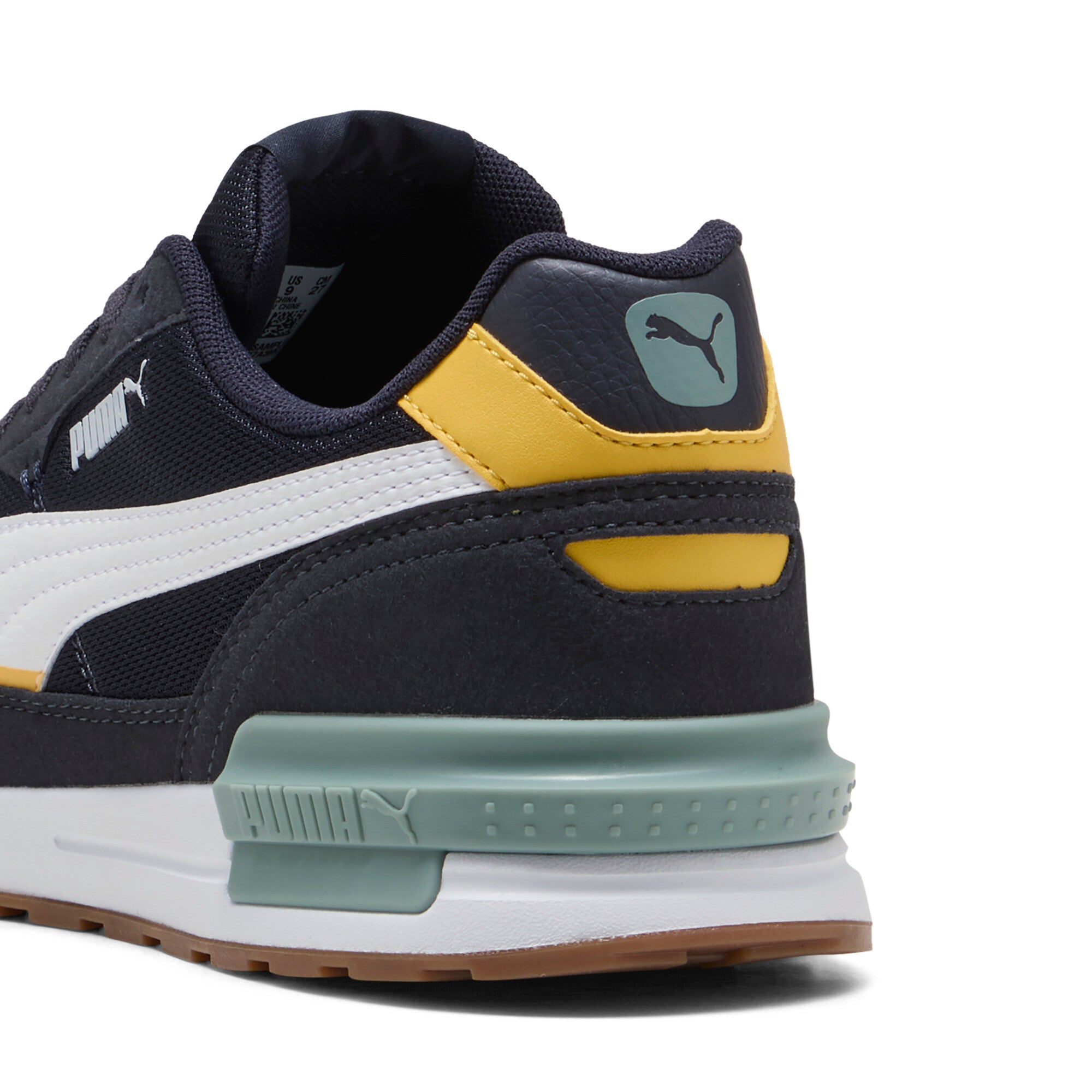 Puma graviton trainers in black - Back View