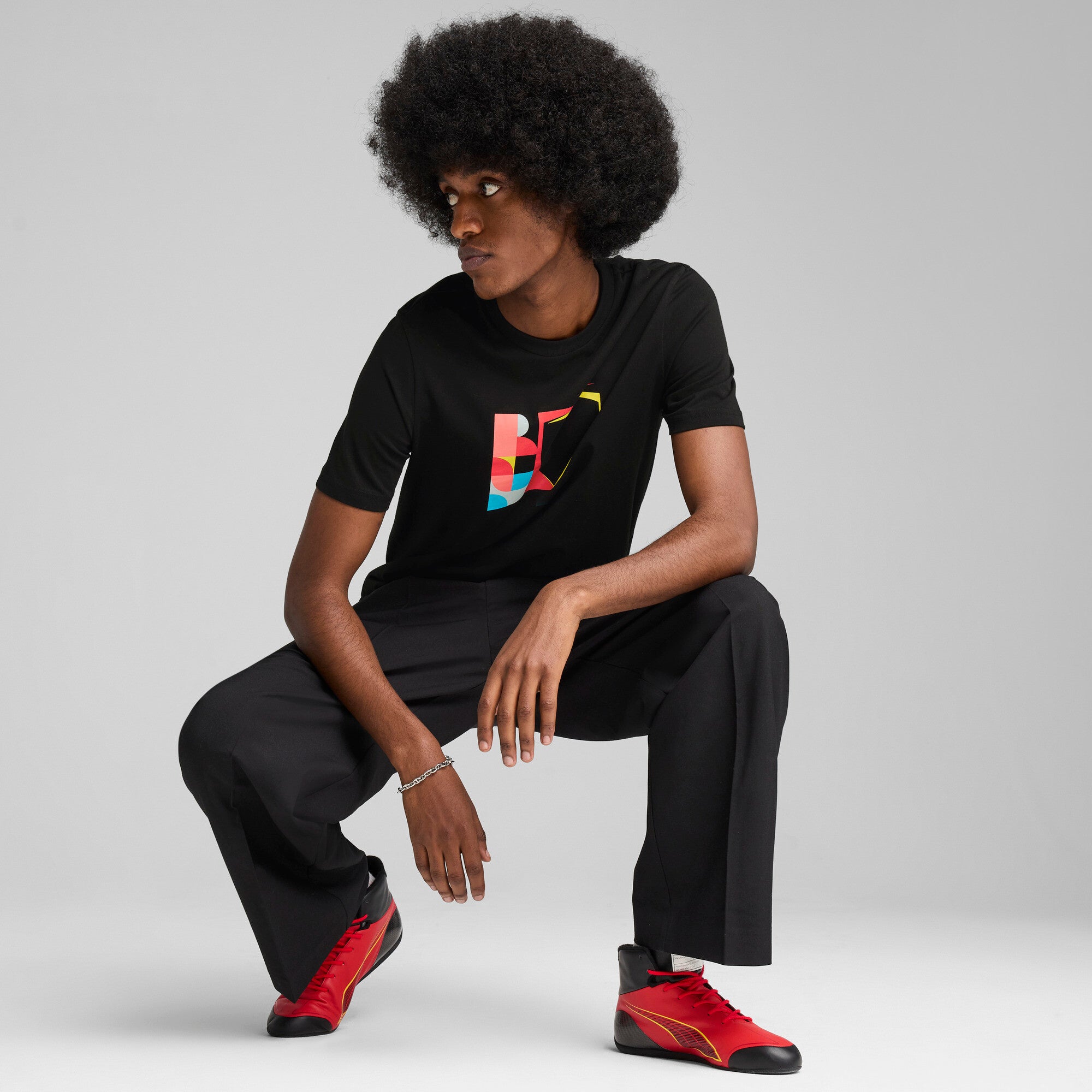 Puma scuderia Ferrari HP race big shield tee in black - Model Shot 03