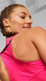 Puma run ultraform cropped running tank top women in pink - Model Shot 02