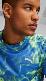 Puma run favourite printed graphic tee men in black - Model Shot 01