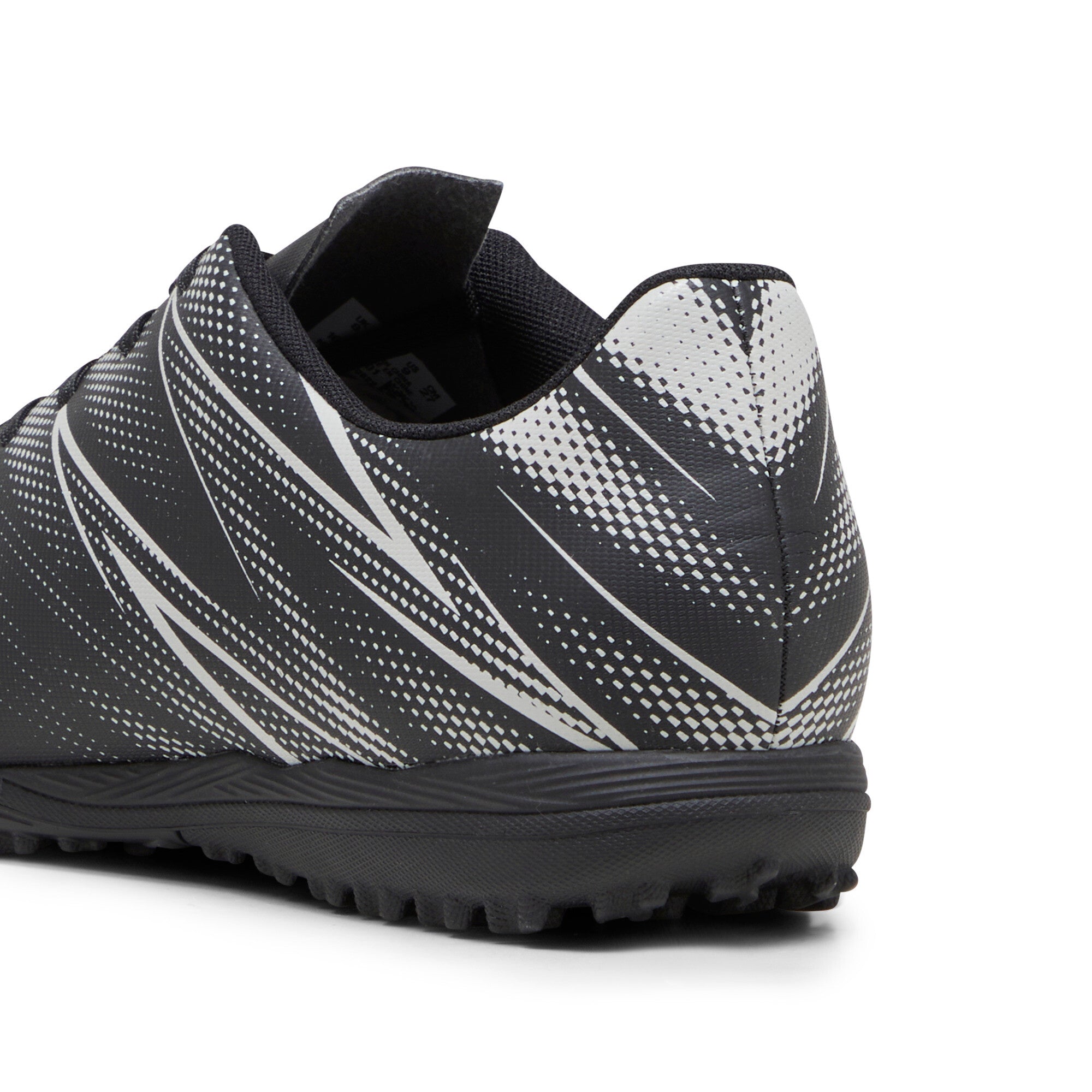 Puma football attacanto tt boots in black - Back View