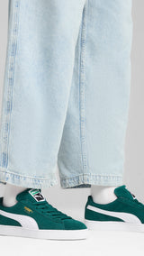 Puma suede classic sneakers in dark myrtle and white - Model Shot 01