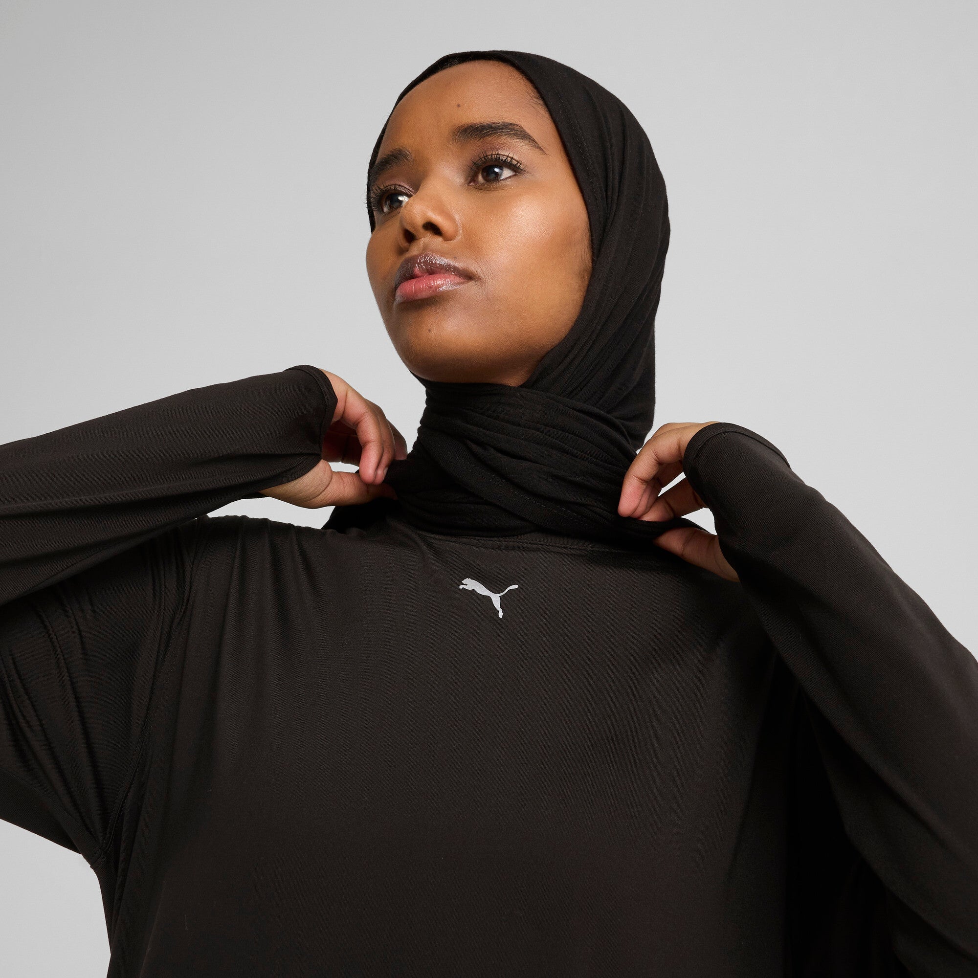 Puma modest oversized tee in black - Model Shot 02