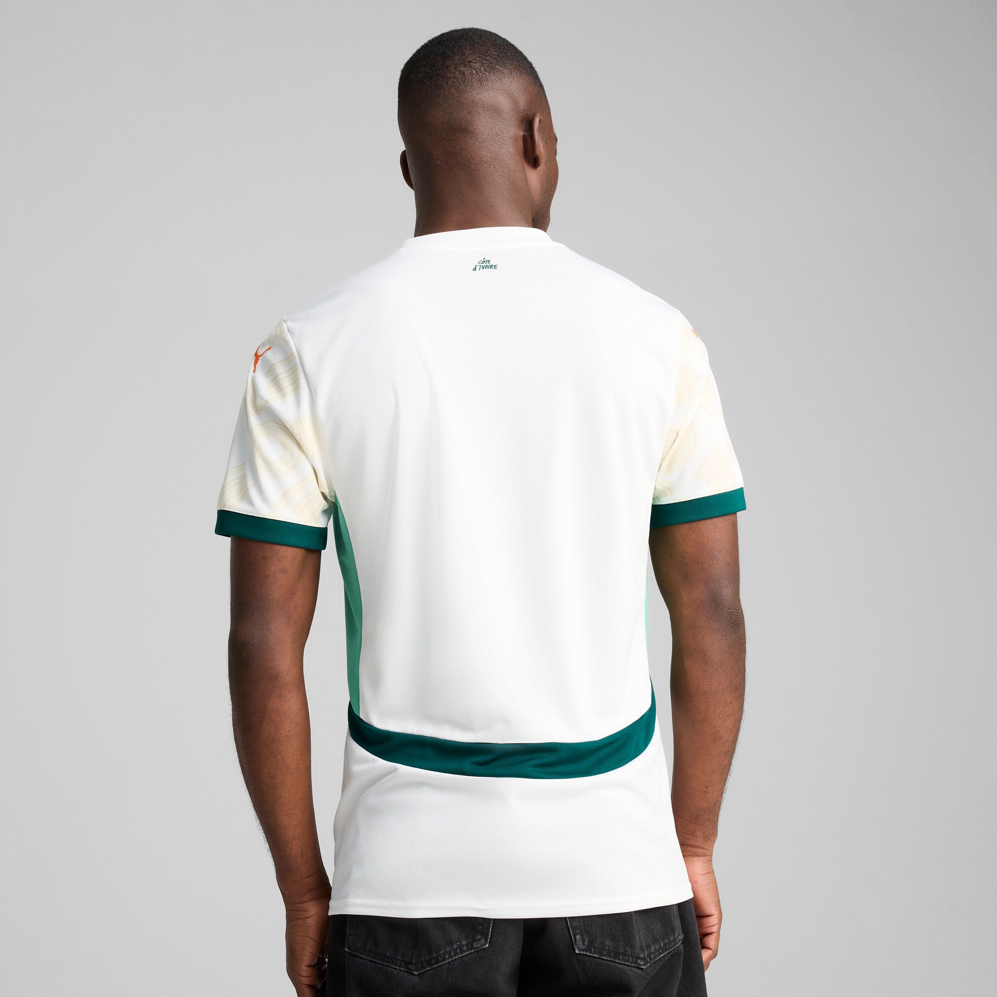 PUMA Côte d'Ivoire 2025 away jersey in white and dark myrtle - Model Shot 04