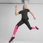 Puma run cloudspun short sleeve tee women in black - Model Shot 03