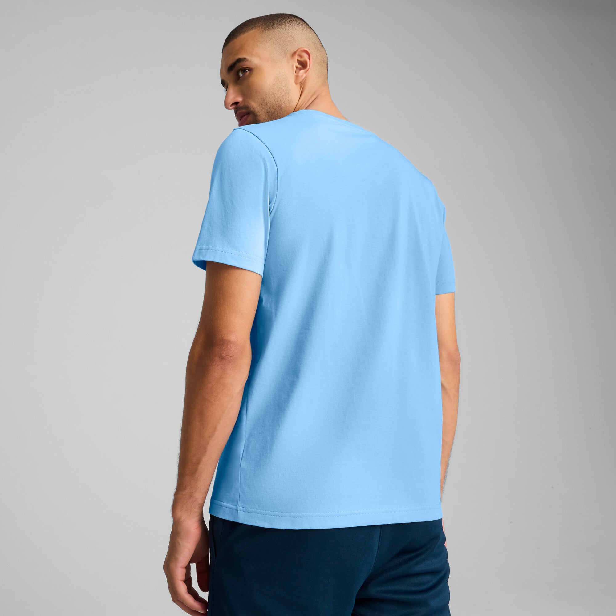 Puma football manchester city ftblNRGY tee in blue - Model Shot 02