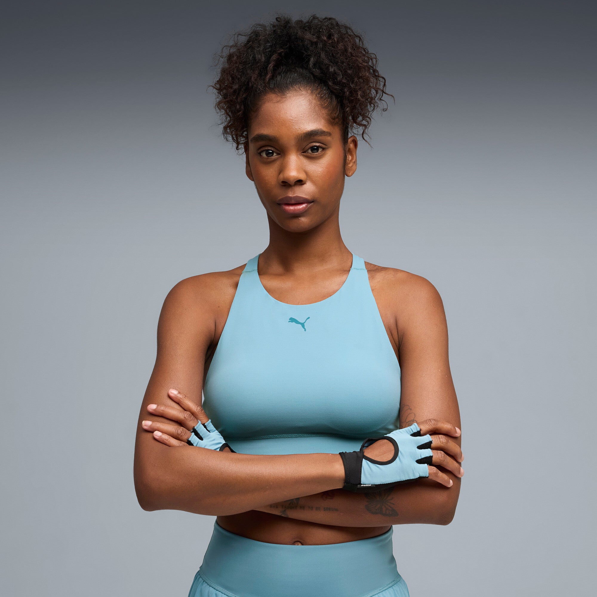 PUMA gym women's training gloves in baltic sea blue