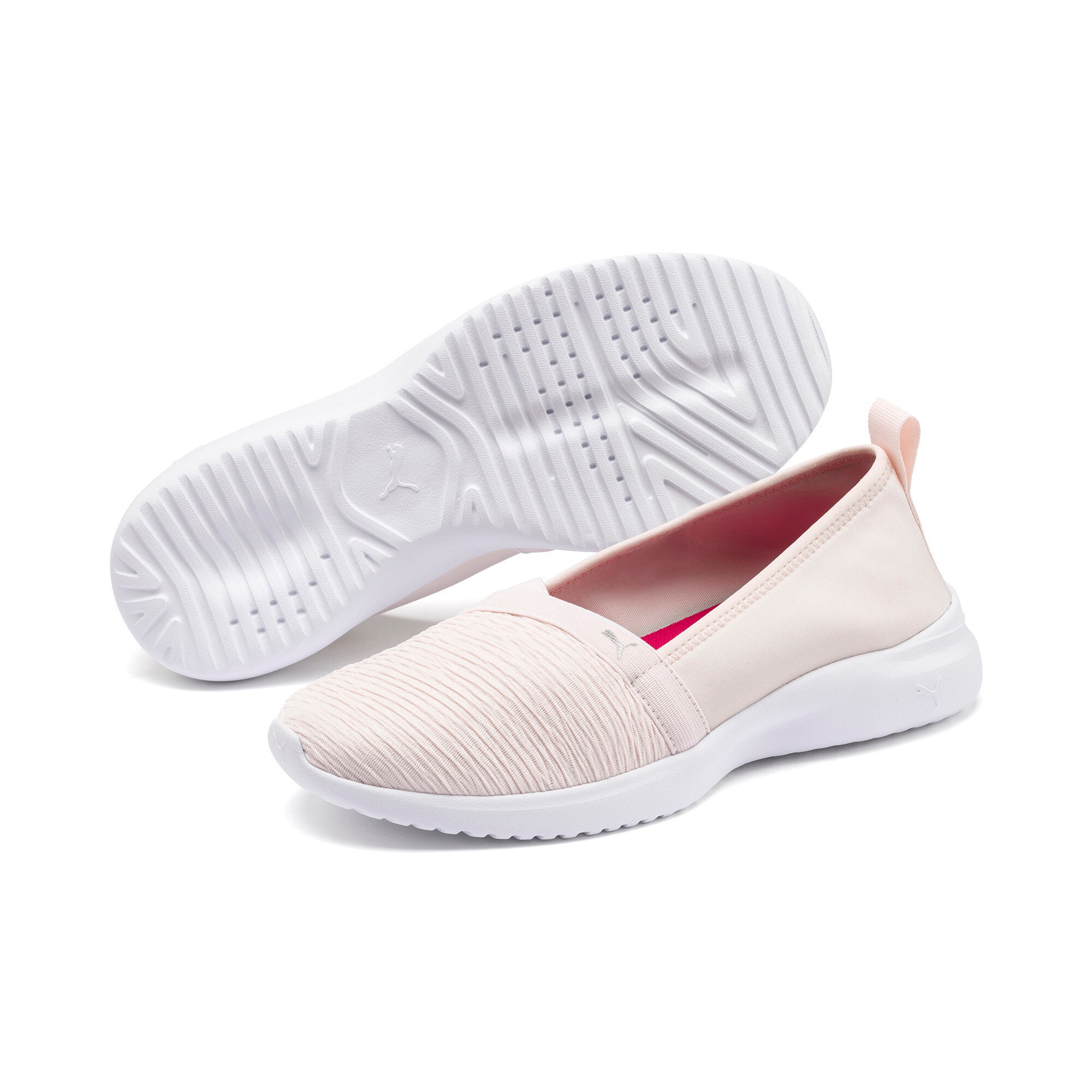 Puma adelina slip-on women's trainers in black - Front View