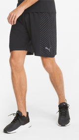 Puma training formknit seamless 7" shorts in black - Model Shot 01