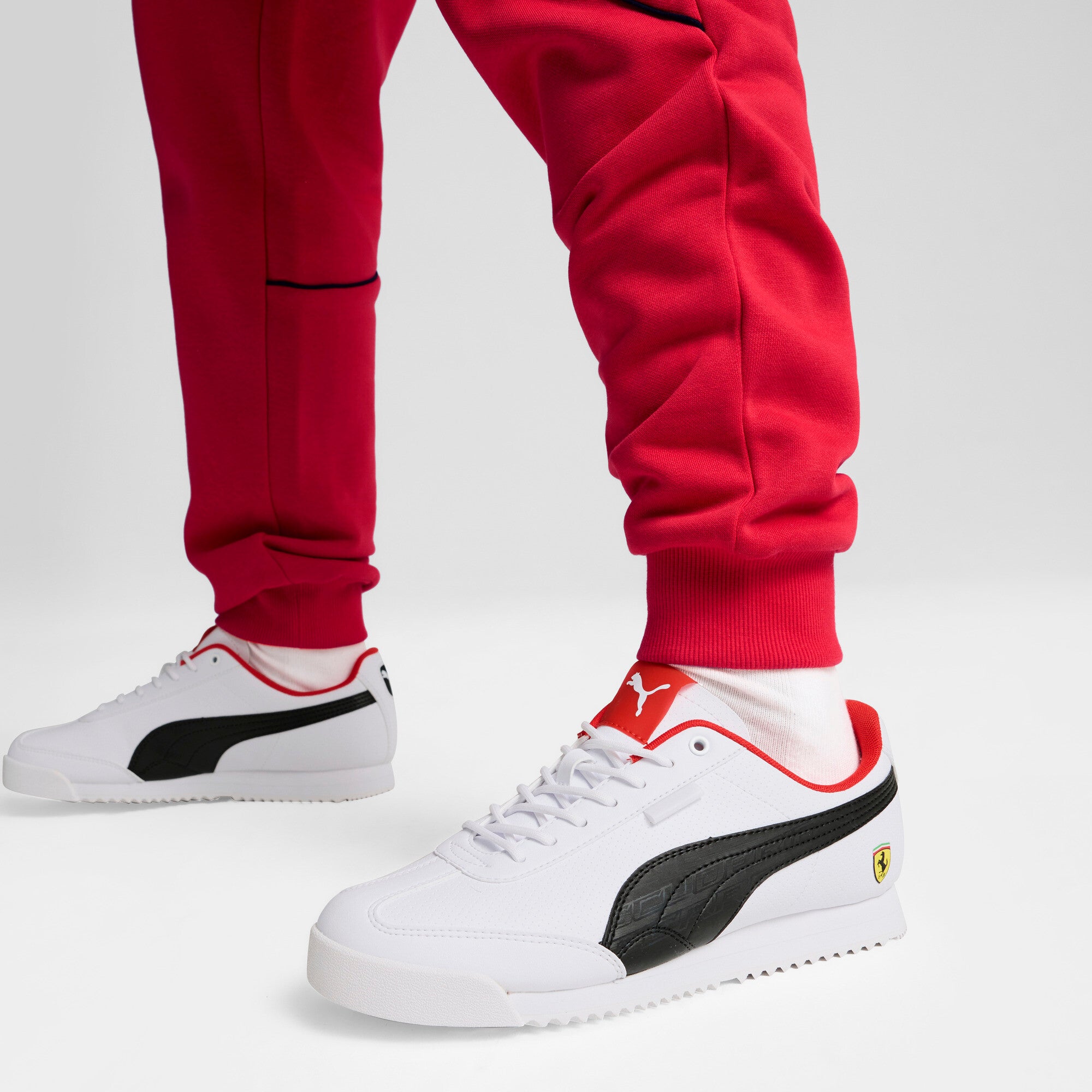 Puma scuderia Ferrari roma via sneakers in white and black - Model Shot 01