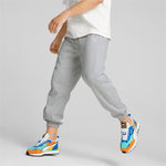 Puma classics sweatpants men in black - Model Shot 01