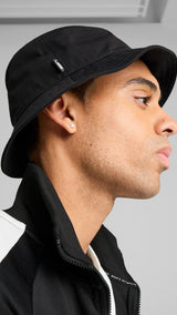 Puma ESS no.1 logo bucket in black - Model Shot 02
