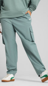 Puma essentials small no. 1 logo woven cargo pants in green moon - Model Shot 02