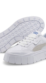 Puma mayze stack sneakers in white - Front View