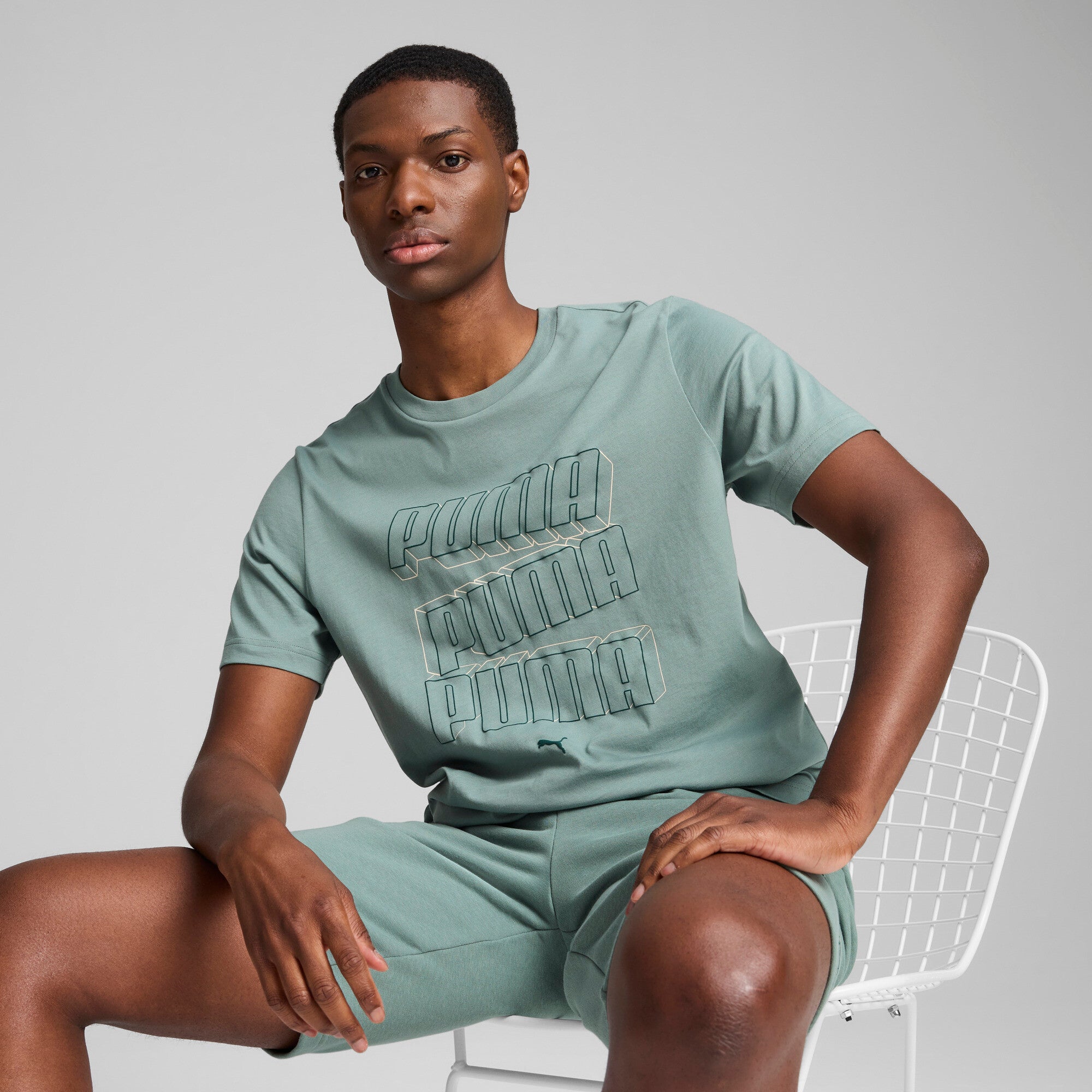 Puma essentials logo lab tee in green moon - Model Shot 01