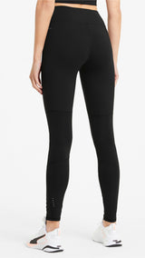 Puma running favourite leggings in black - Model Shot 02
