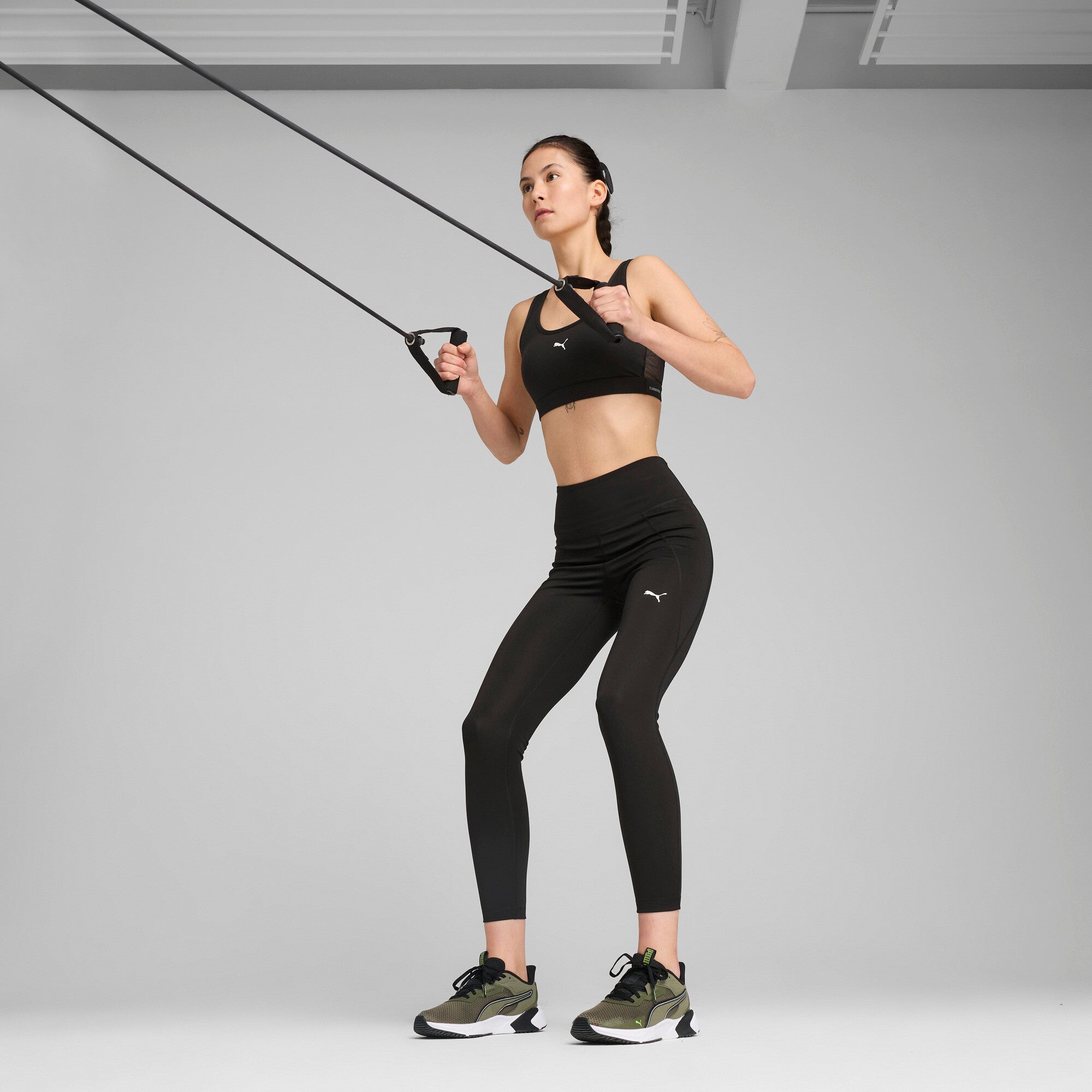 Puma 4keeps CLOUDSPUN bra in black - Model Shot 03