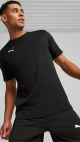 Puma teamFINAL football training jersey in black and silver - Model Shot 01
