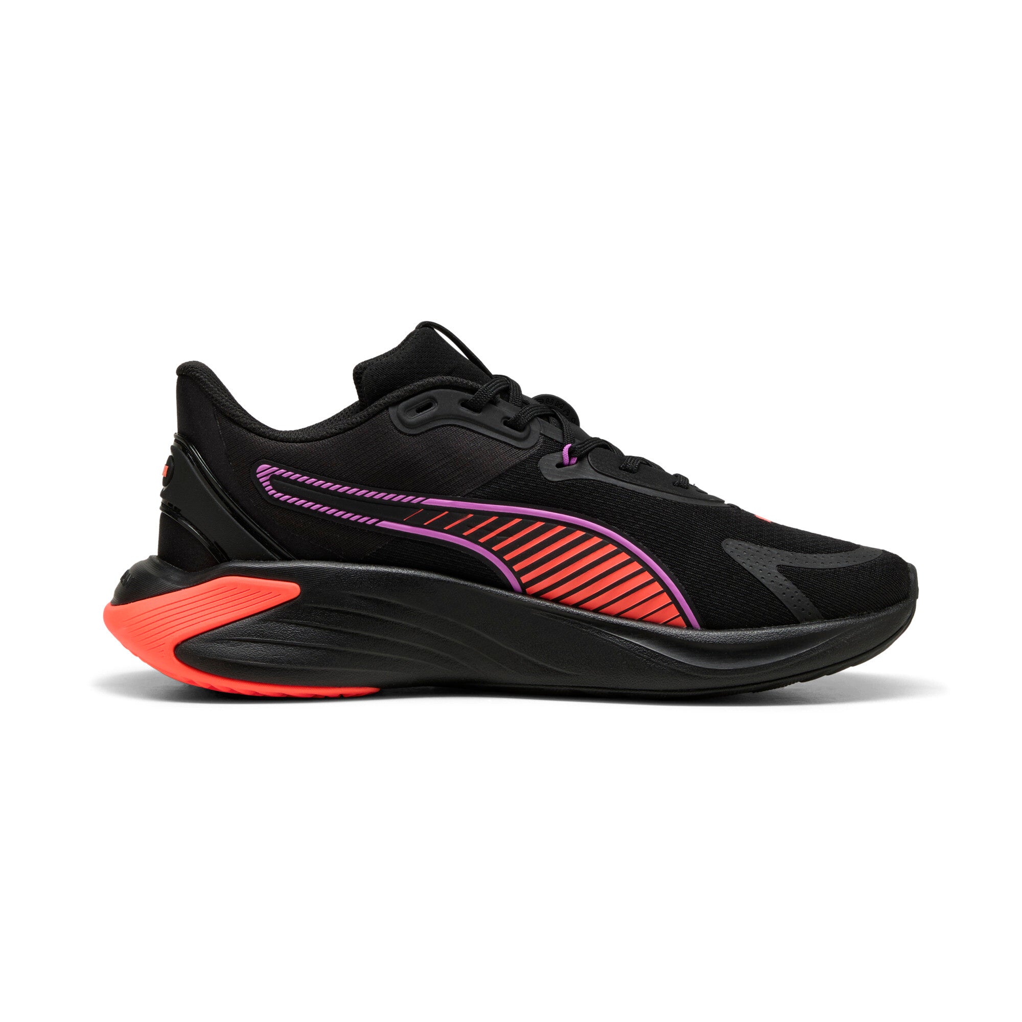 Puma PWR hybrid training shoes in black - Side View 03