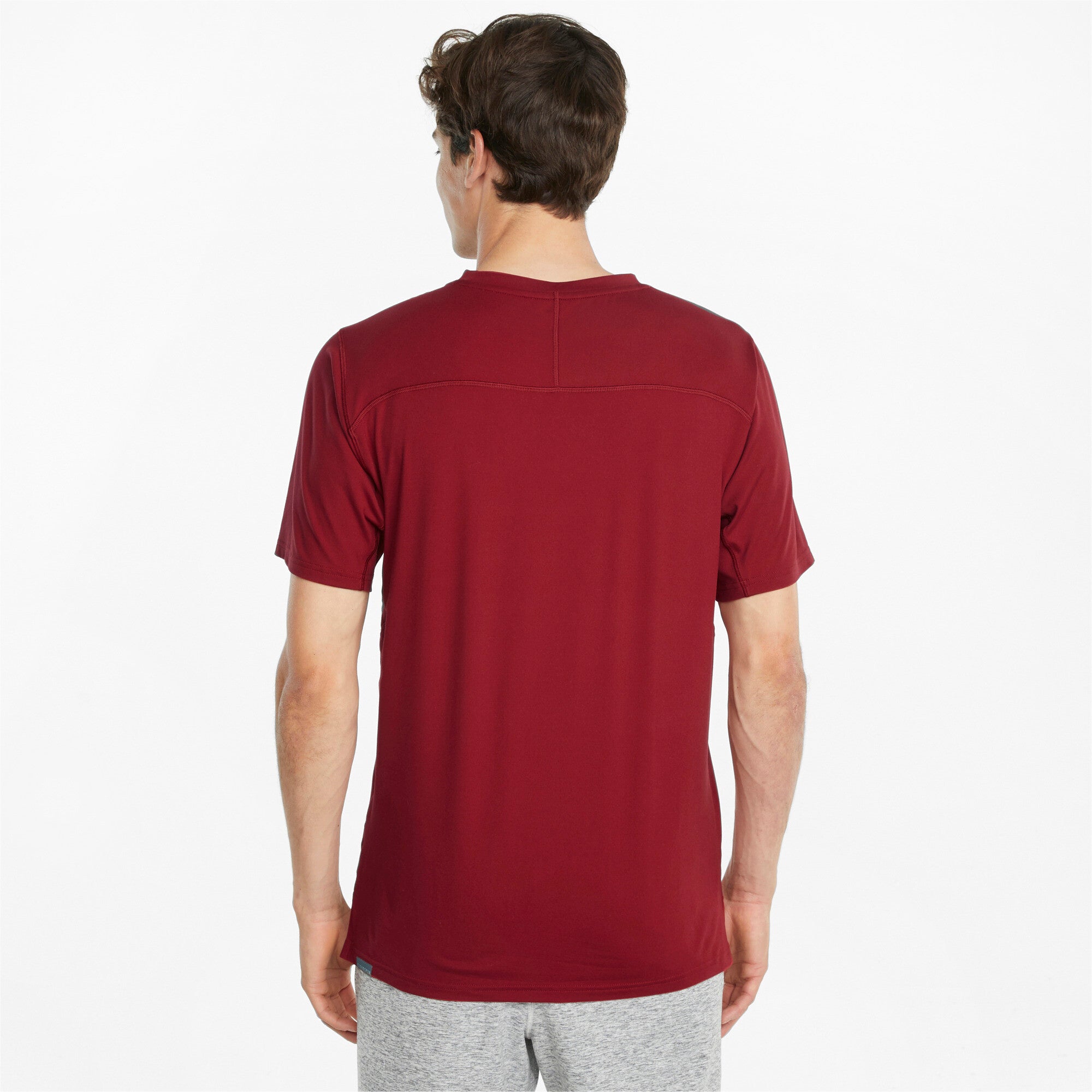 Puma training cloudspun bnd short sleeve tee in red - Model Shot 02
