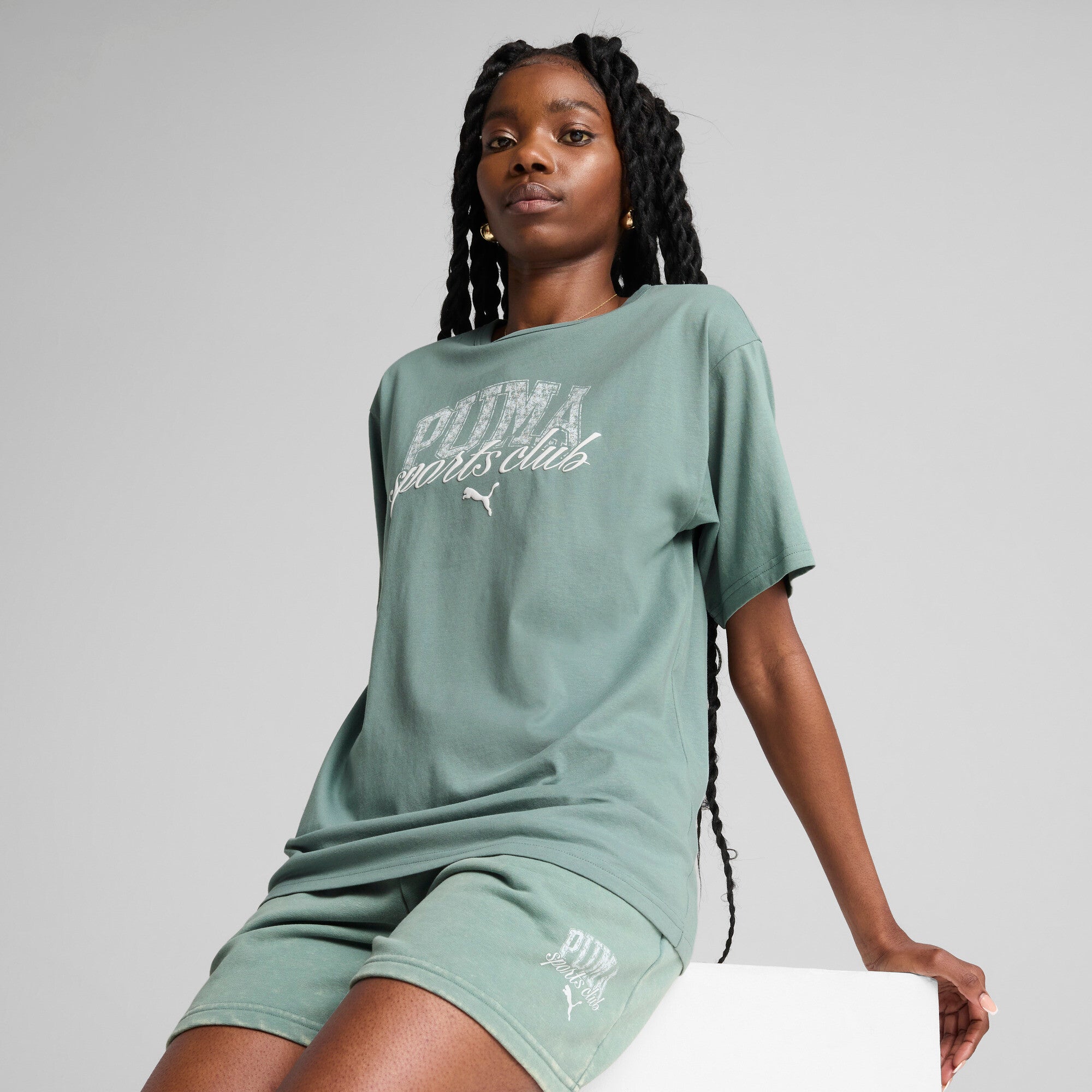 Puma class relaxed tee in green moon - Model Shot 01