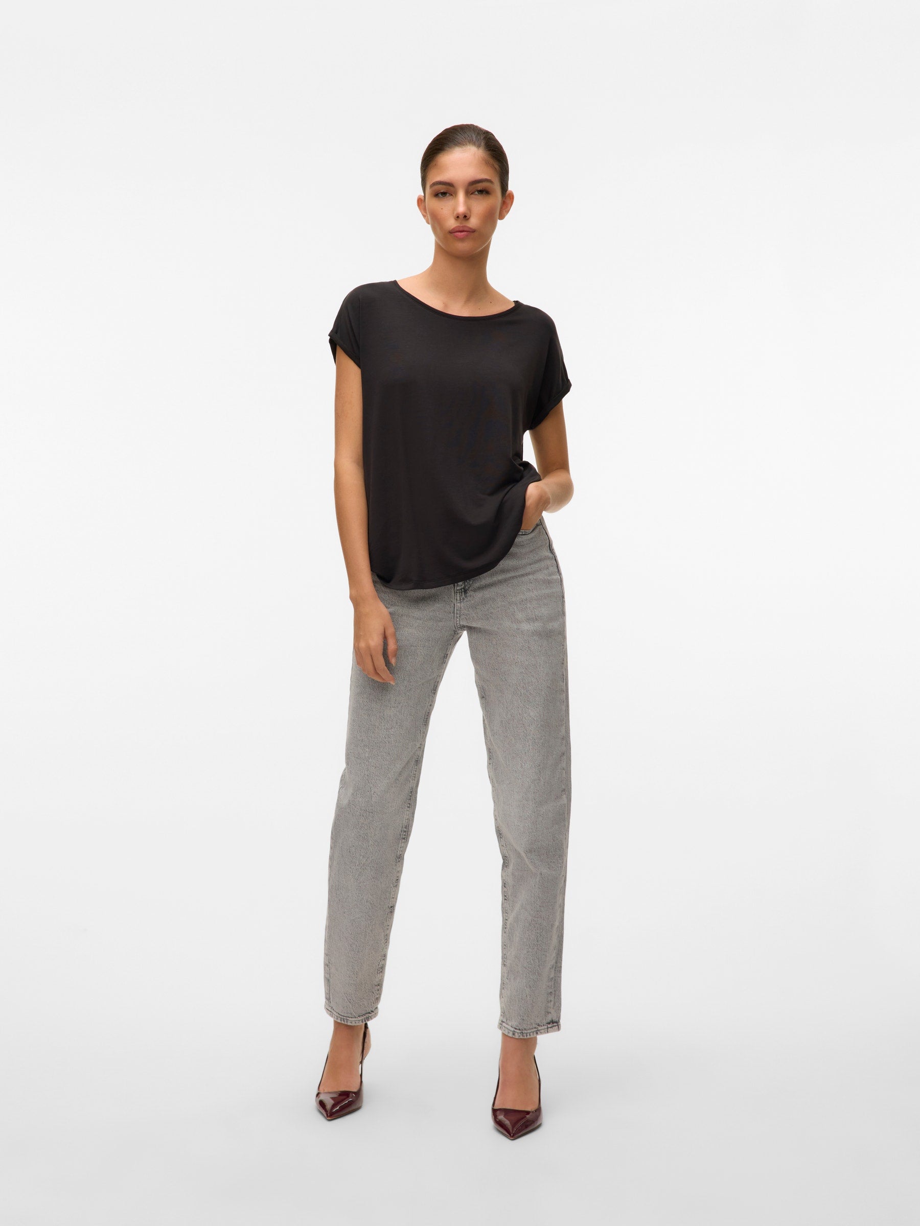 VERO MODA VMAVA plain top in black - Image 4