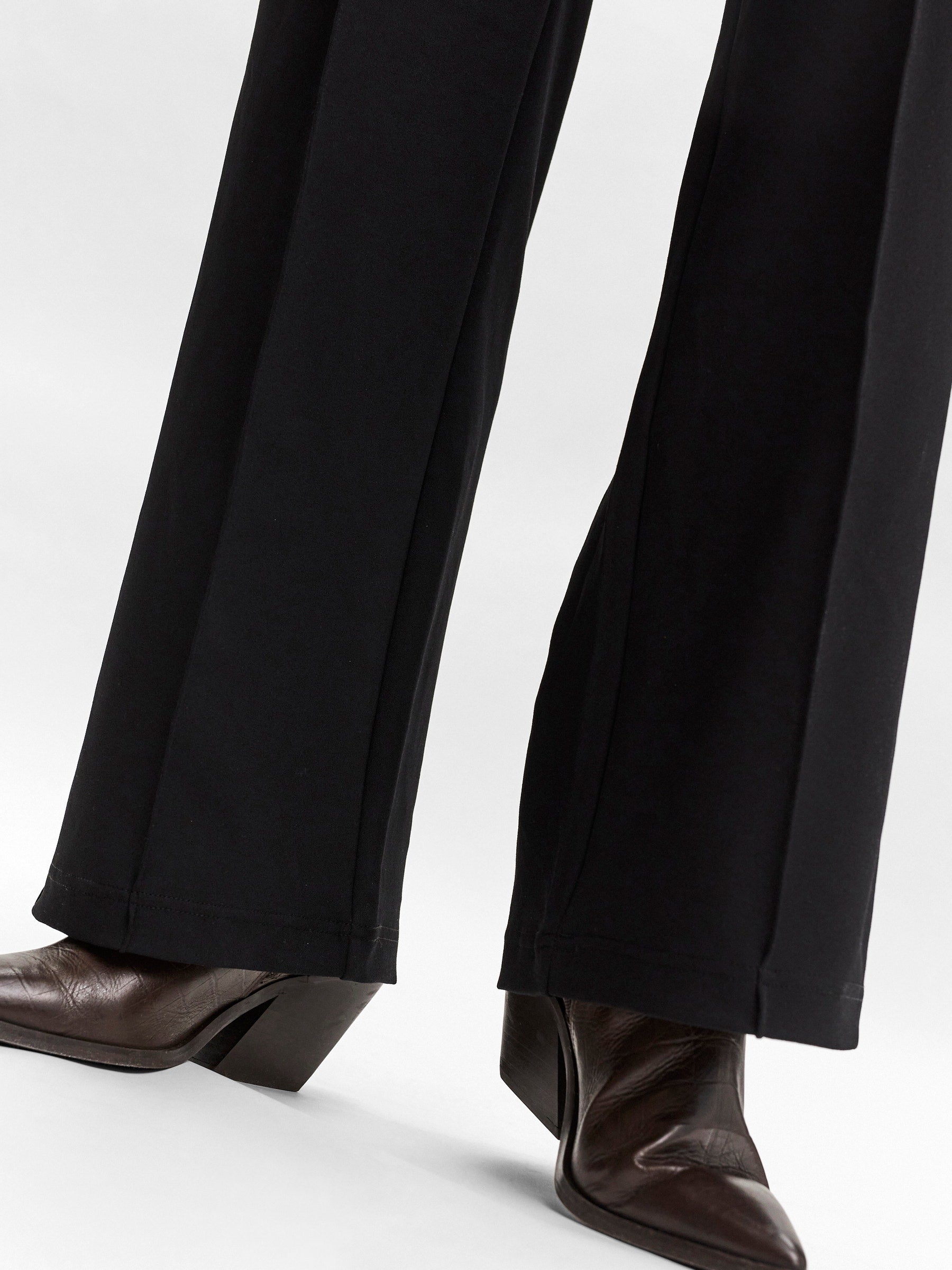 VERO MODA VMBECKY wide pull on pant in black - Image 6